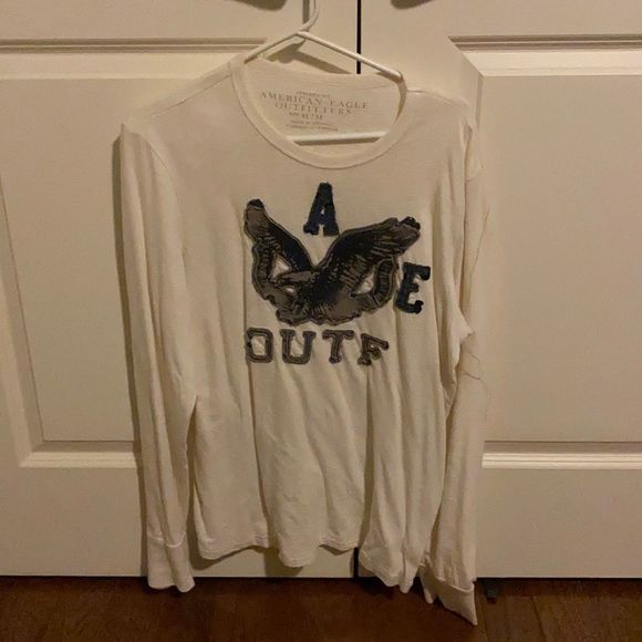 3/$30American Eagle Long-sleeve - Picture 1 of 2
